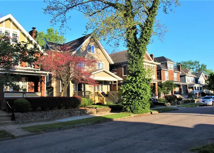 Holiday home Chic 2br Near Dt, 8 Min Walk To Park&conservatory Columbus