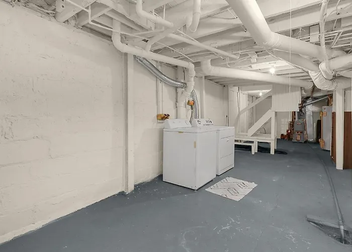 Chic 2br Near Dt, 8 Min Walk To Park&conservatory