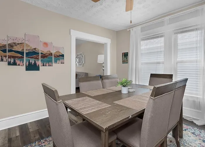 Chic 2br Near Dt, 8 Min Walk To Park&conservatory * Columbus